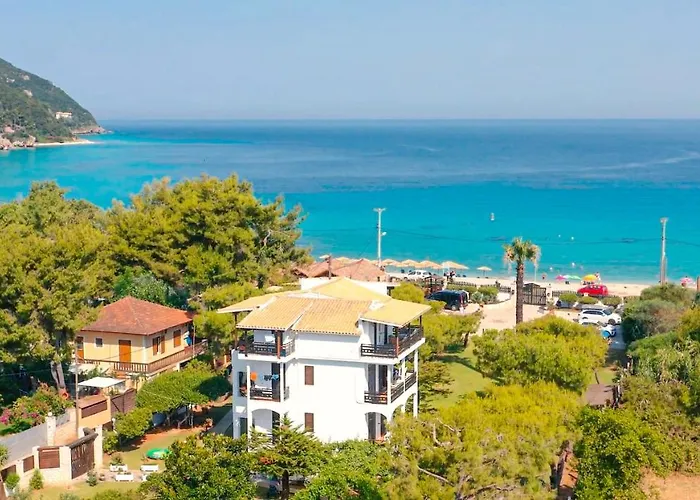 Апартаменты Malakassis House *