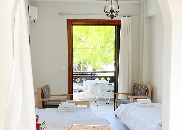 Malakassis House Апартаменты