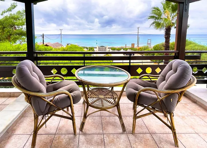 Malakassis House Апартаменты *